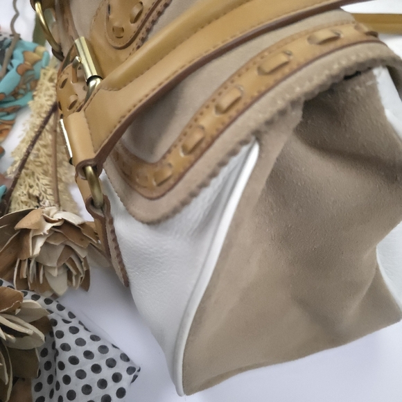 Gianni Bini Elegant White and Tan Leather Women's Satchel Bag - Picture 12 of 16